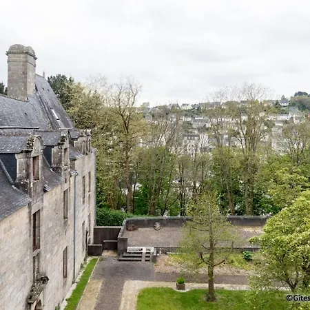 With One Bedroom In With Enclosed Garden And Wifi 17 Km From The Beach Appartement Quimper